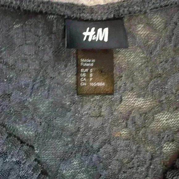 H&M Lace Dress Size Small and Fabulous for Fall - Picture 4 of 4